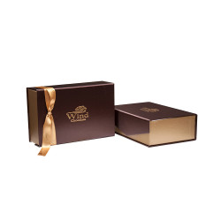 Wind Çikolata - Premium Spesiyal Hediyelik Çikolata Kutusu 48 (Kahve-Gold)